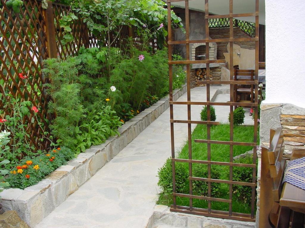 Guest House Voyno Dobrinishte Buitenkant foto