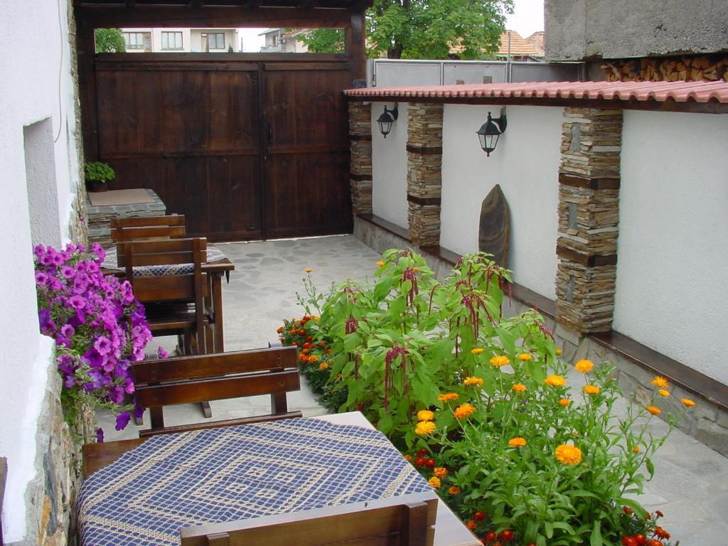 Guest House Voyno Dobrinishte Buitenkant foto