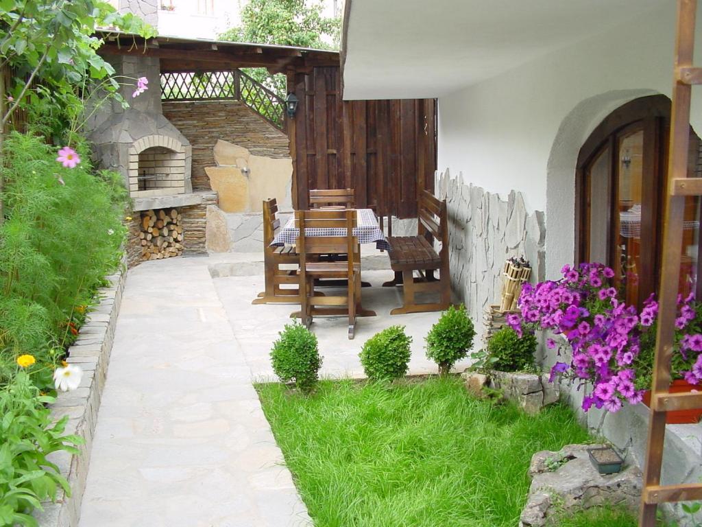 Guest House Voyno Dobrinishte Buitenkant foto